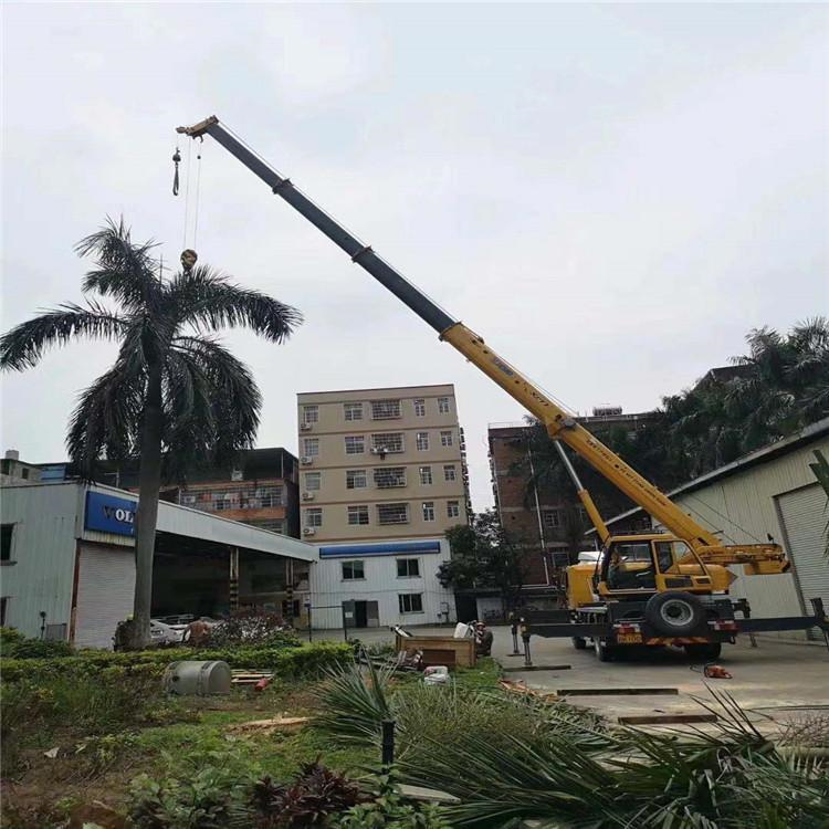 保亭12吨吊车出租一天的收费标准是什么