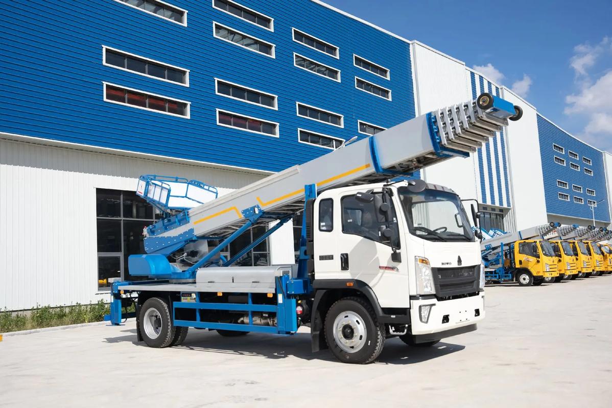 保亭出租云梯车高空作业车 建筑垃圾搬运