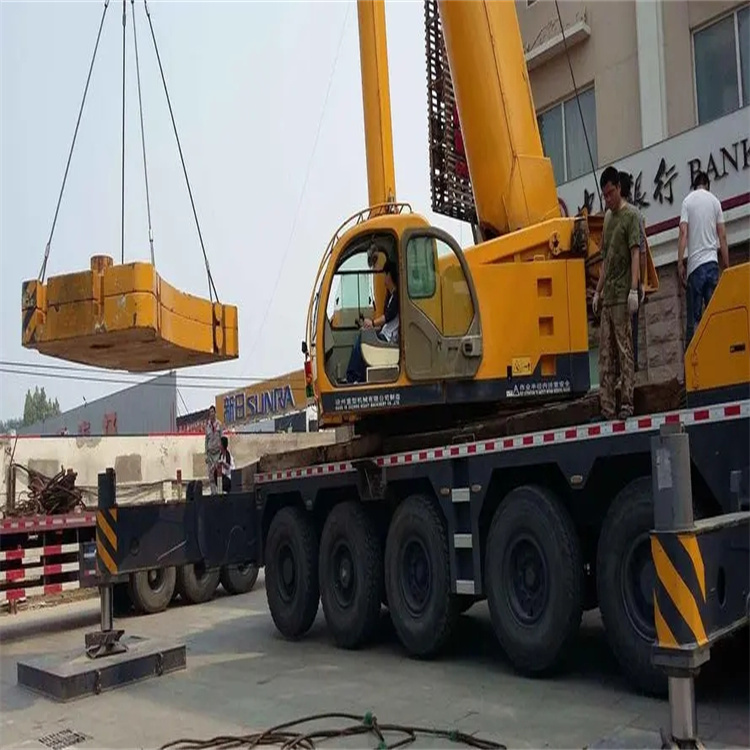 保亭当地吊车出租|机器吊装|75吨|工厂搬迁服务